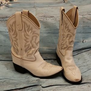 Old West cowgirl boots